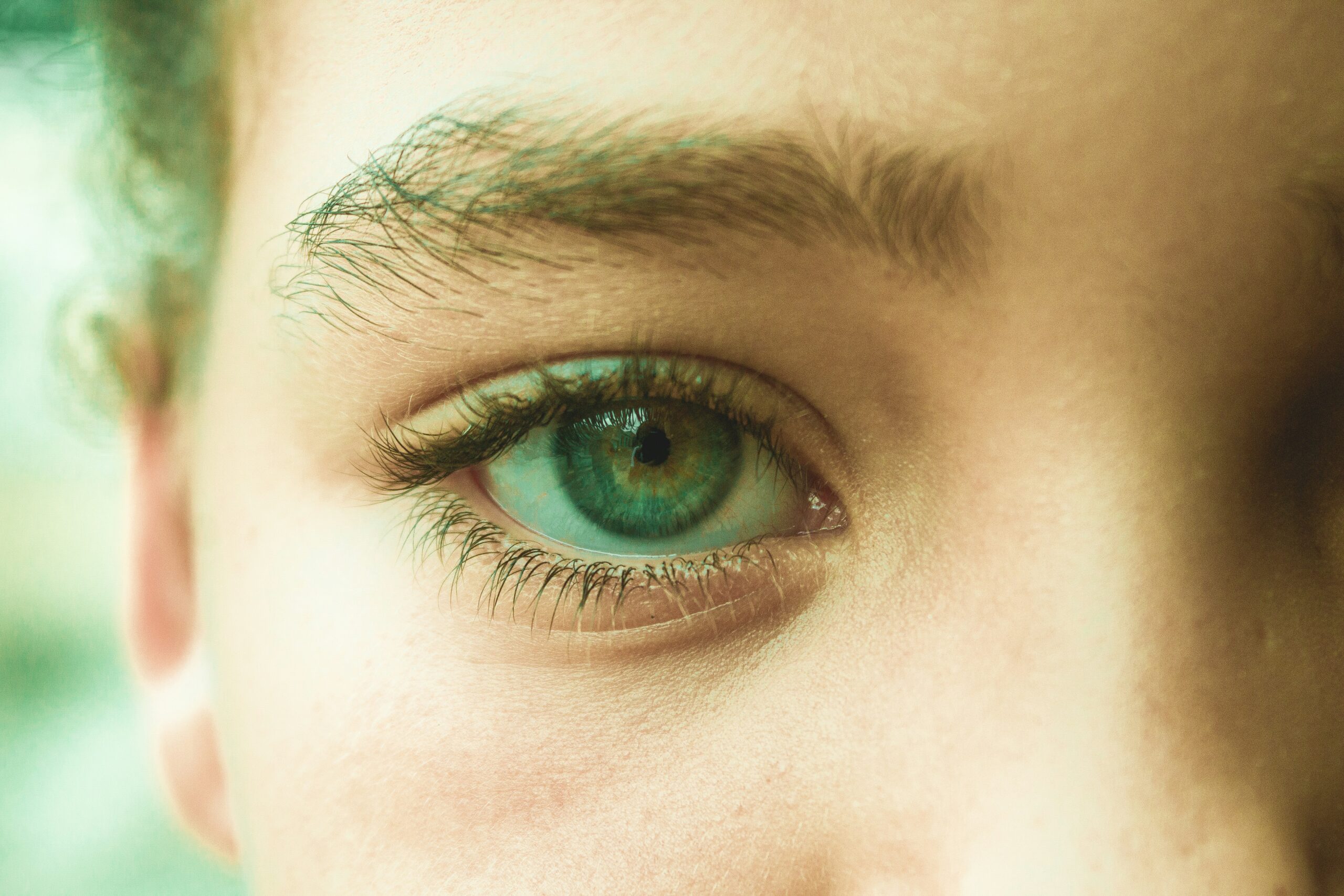 Colour Blindness: What It Actually Is, How It’s Tested, and What Your Optician Can Tell You